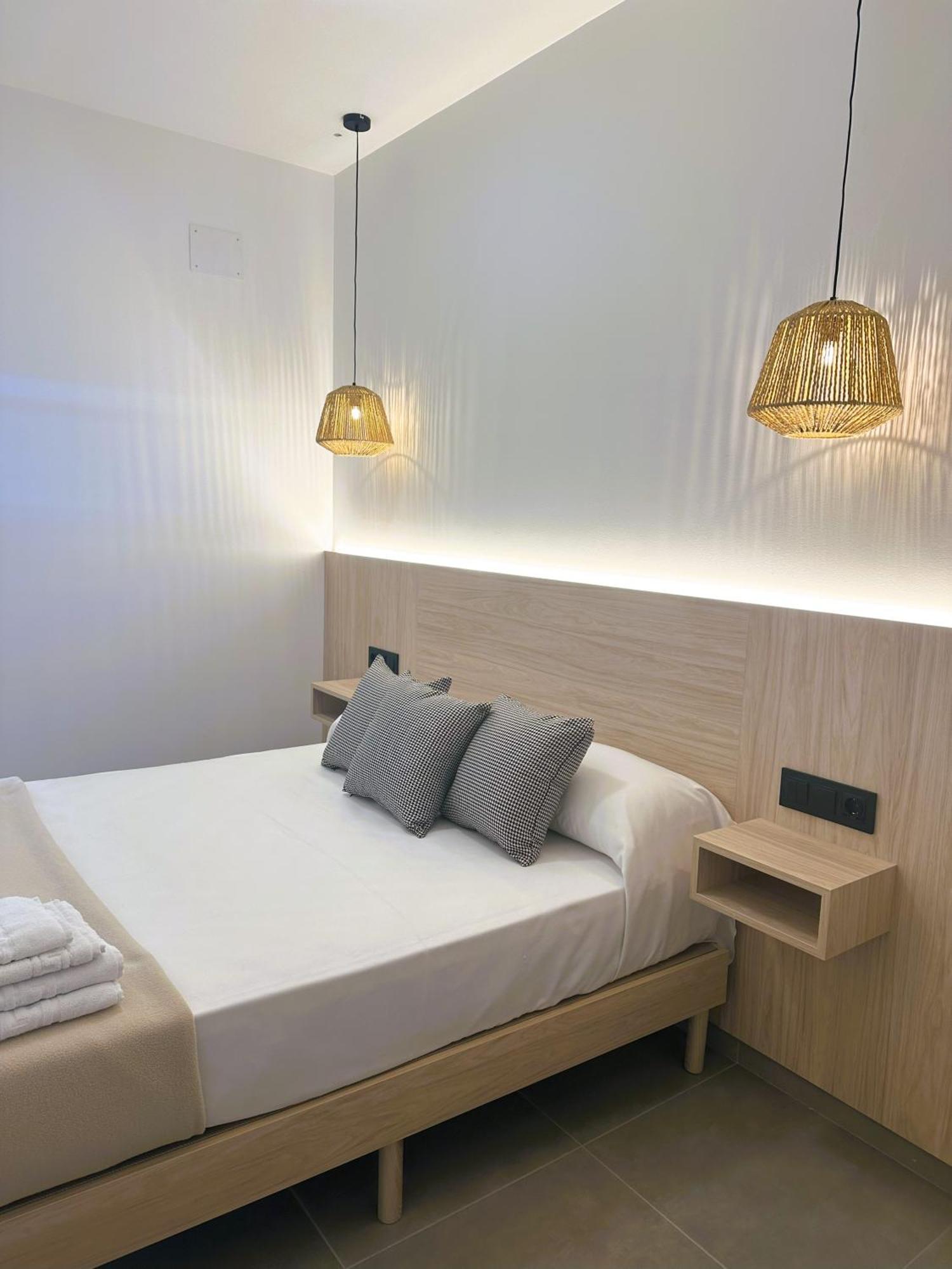 Almar 52 Suites Valencia Buitenkant foto
