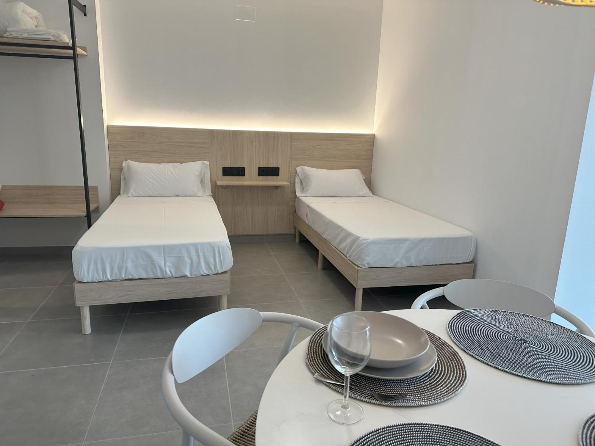 Almar 52 Suites Valencia Buitenkant foto