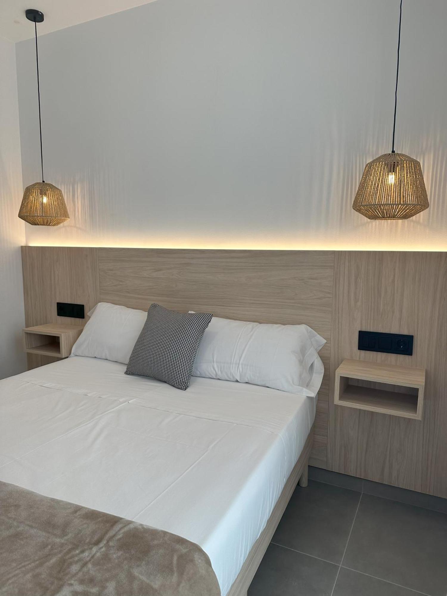 Almar 52 Suites Valencia Buitenkant foto